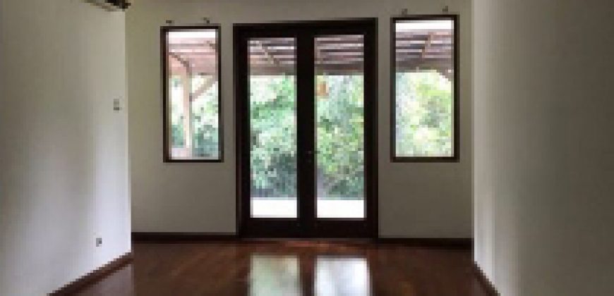 For Rent NICE COZY HOUSE IN COMPOUND