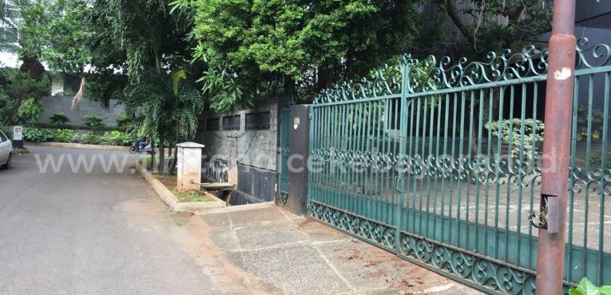 Dijual Rumah di Permata Hijau Dalam Komplek Elit