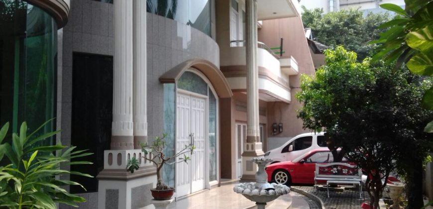 DIJUAL RUMAH BAGUS DI KELAPA GADING
