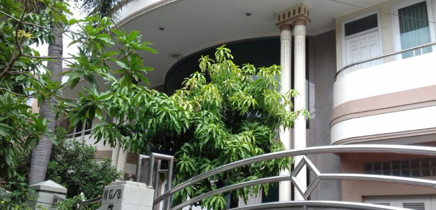DIJUAL RUMAH BAGUS DI KELAPA GADING