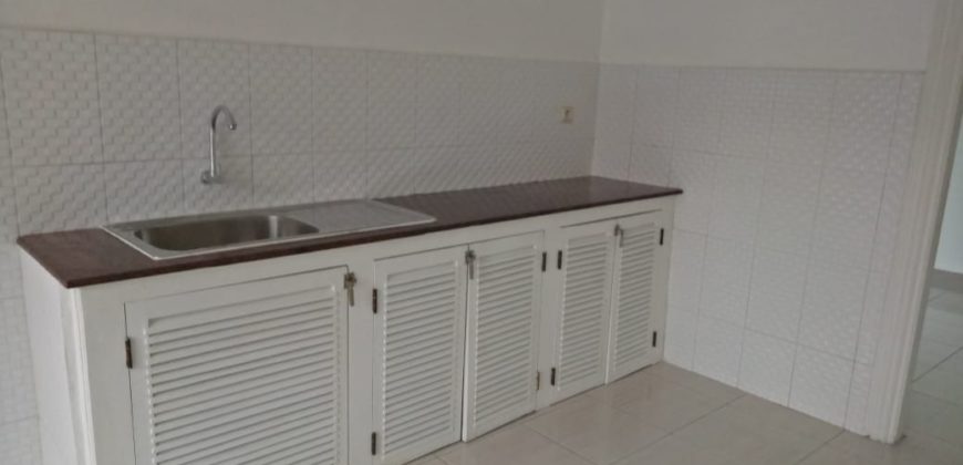 Rumah Kayu Putih Pulo Gadung