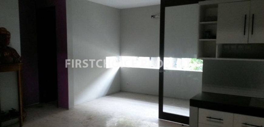 TOWNHOUSE KEMANG