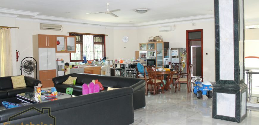 Rumah Mewah dan Modern di Pulomas Jakarta Timur