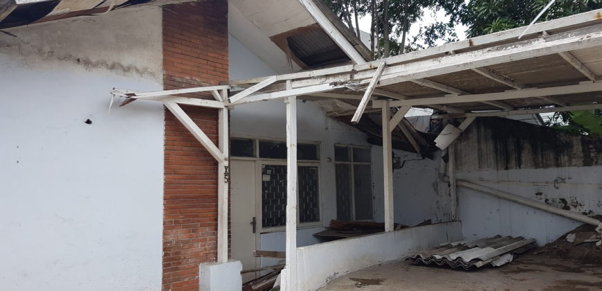 Dijual Rumah Tua Hitung Tanah di Kelapa Gading