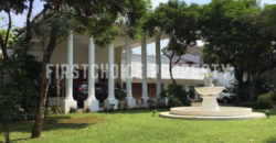 RUMAH KLASIK MEWAH DI LEBAK BULUS