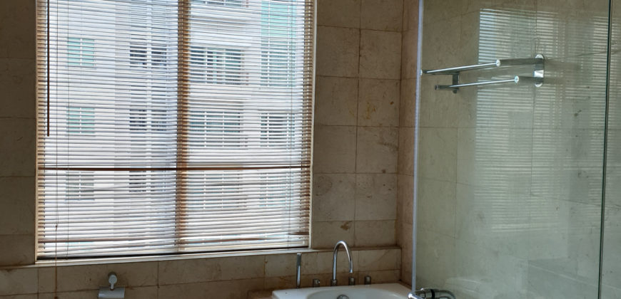 Dijual Apartemen Senayan Residence Full Furnished View Golf