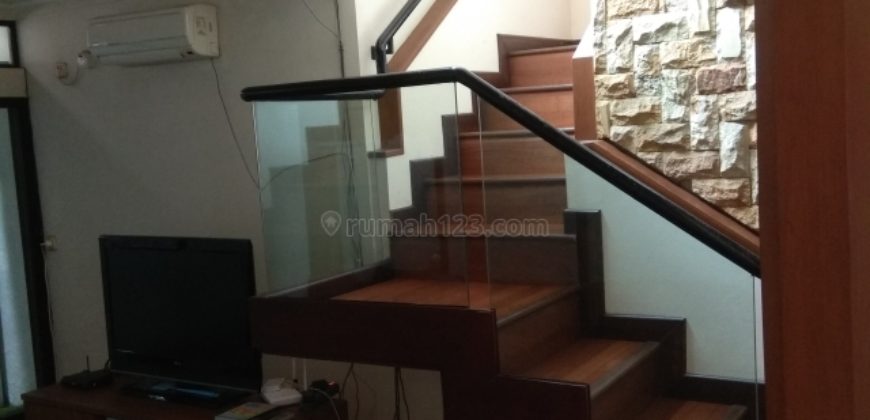 Dijual Rumah di kemang Jakarta Selatan