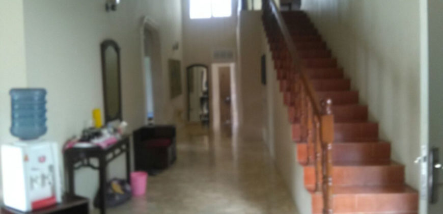 Dijual Villa di Cisarua Bogor