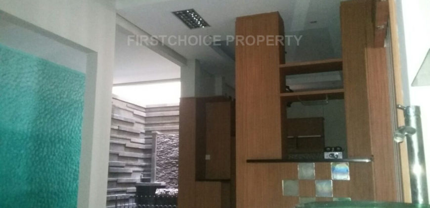 Dijual Rumah Di Tebet Bagus Ada Kolam Renang