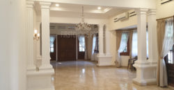 Disewakan Rumah di Menteng Semi Furnish ada Kolam Renang