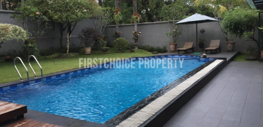 DIJUAL RUMAH MEWAH DAN BAGUS DI CLUSTER MEDITERANIA 1 SENTUL CITY