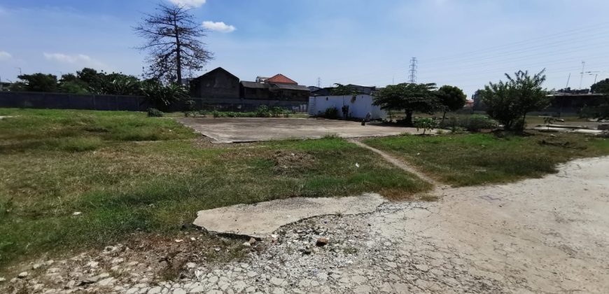 Tanah Pinggir Jalan Raya