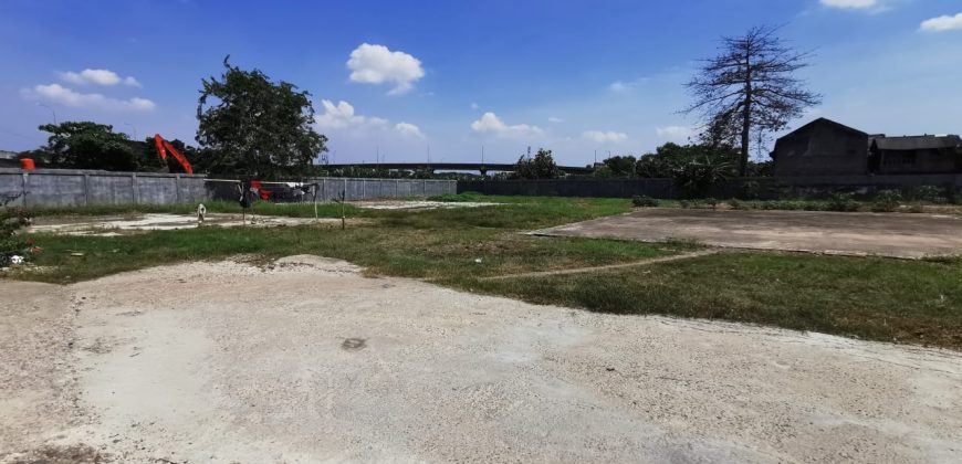 Tanah Pinggir Jalan Raya