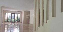 Rumah Modern Dalam Komplek