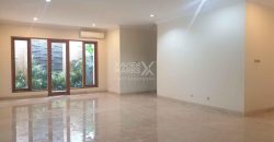 Rumah Modern Dalam Komplek