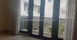 Rumah Bagus Baru Kemang Timur Semifurnish