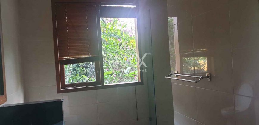 Rumah Modern Dalam Komplek