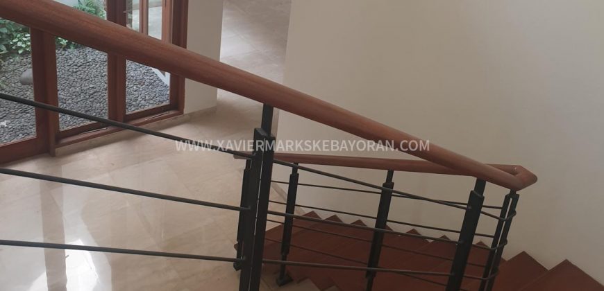 Rumah Bagus Baru Kemang Timur Semifurnish