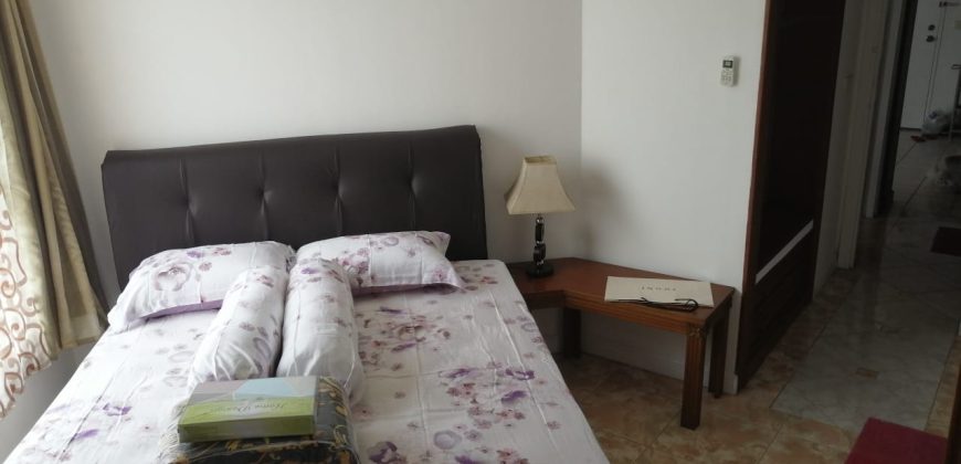 Modern Clean Furnish Apartment