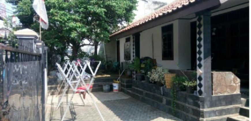 Rumah 1 lantai di Cilandak