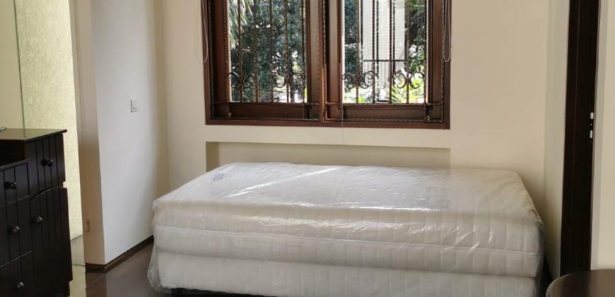 Rumah Podok Indah Semi Furnished