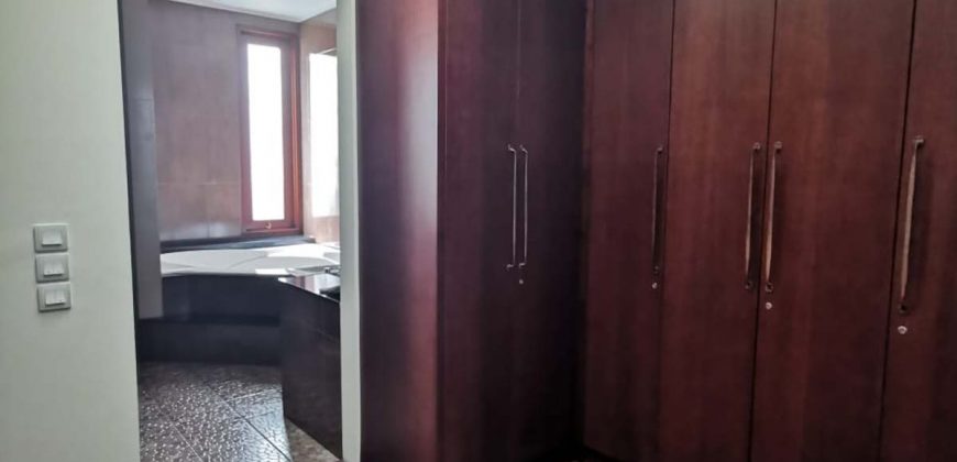 Rumah Podok Indah Semi Furnished