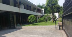 Rumah Mewah Besar di Kebayoran Baru