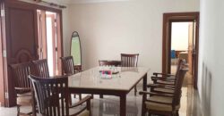 Rumah Mewah Besar di Kebayoran Baru