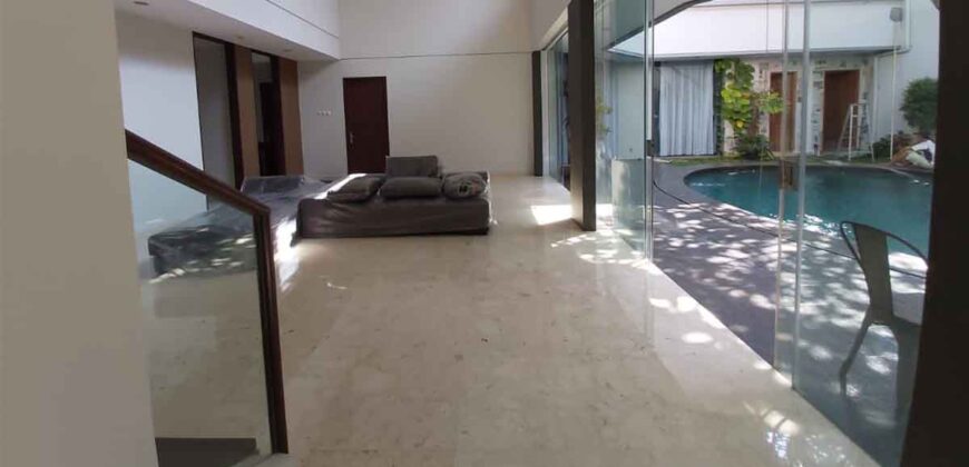 Rumah disewa di Wijaya Kebayoran Baru Jakarta Selatan