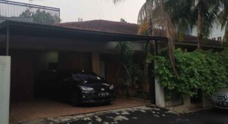 Rumah dijual di kemang barat