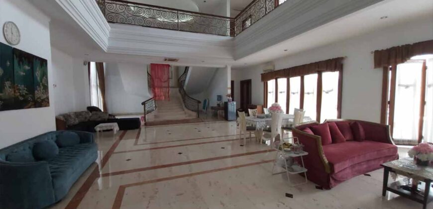 Rumah Mewah di Kuningan Harga Nego