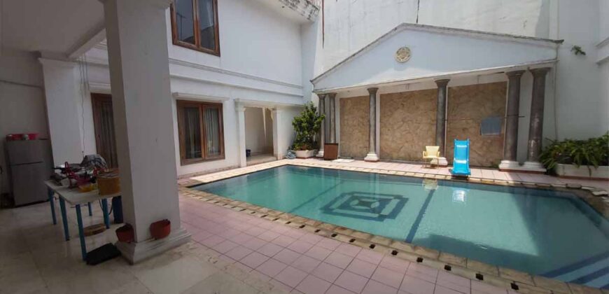 Rumah Mewah di Kuningan Harga Nego