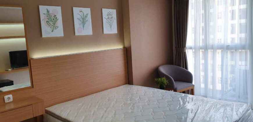 Apartemen Casa De Parco Tower Orchidea Lantai 10
