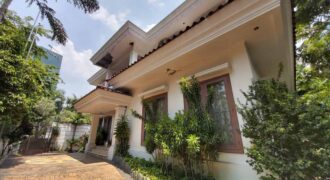 Rumah Mewah di Kuningan Harga Nego