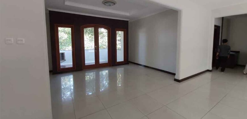 Rumah disewa di Wijaya Kebayoran Baru Jakarta Selatan