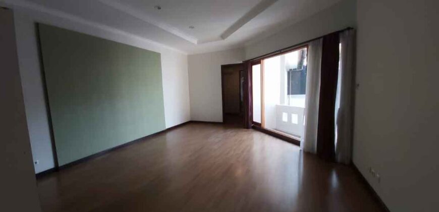 Rumah disewa di Wijaya Kebayoran Baru Jakarta Selatan