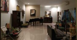 Rumah dijual di kemang barat