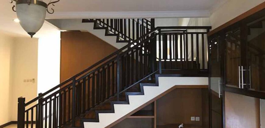 Townhouse Taman Botanik Jagakarsa