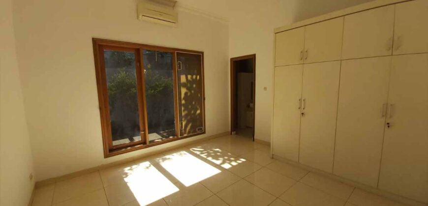 Disewakan Rumah di Kemang ada Kolam Renang