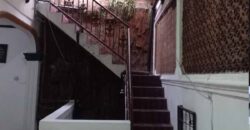 Rumah Bagus di Pinggir Jalan Raya