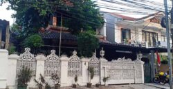 Rumah Bagus di Pinggir Jalan Raya