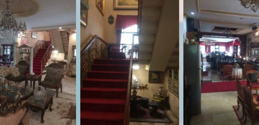 Rumah Mewah di Tebet Ada Taman Bermain