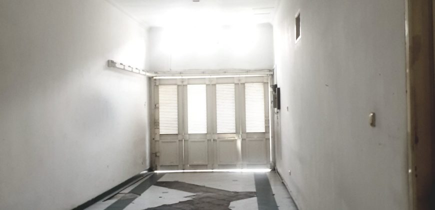 Rumah Mewah Cantik di Kebayoran Baru