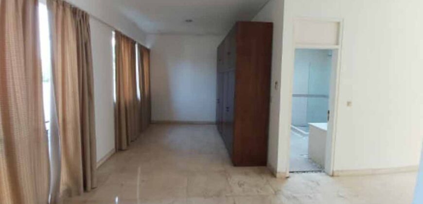 Disewakan Rumah di Kemang Mirip villa