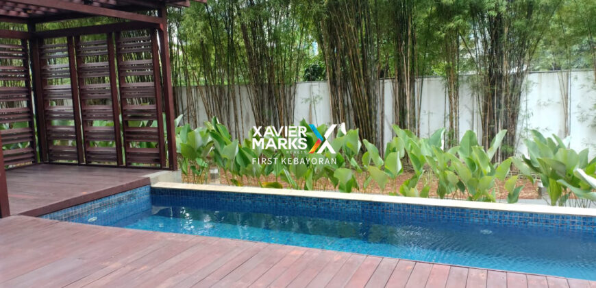 Special unit at lower ground with private pool with very good condition
