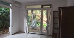 Disewakan Rumah di Kemang Mirip villa