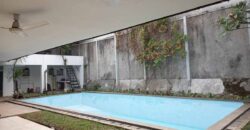 Disewakan Rumah di Kemang Mirip villa