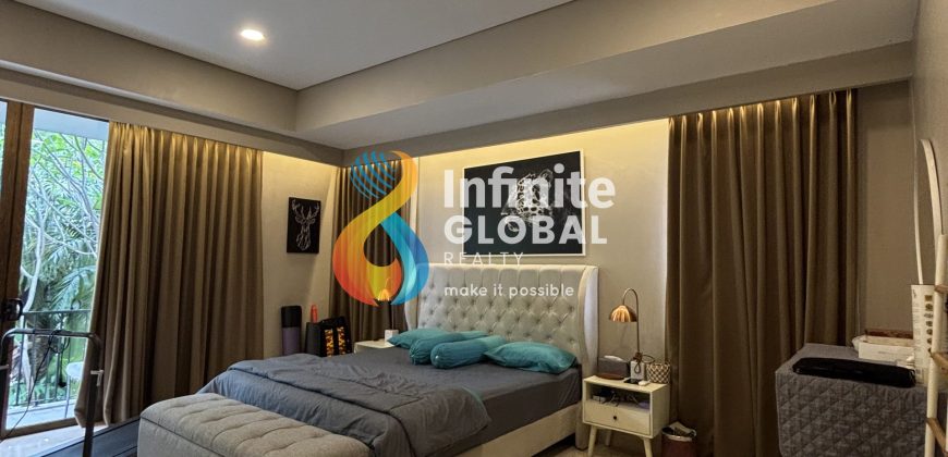 New townhouse with tropical & modern style at Jeruk purut kemang