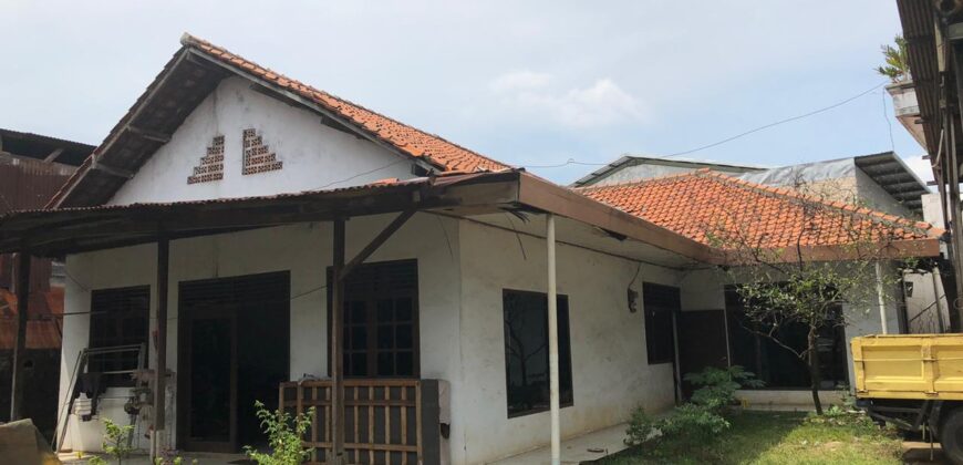 For sale tanah (semi gudang)