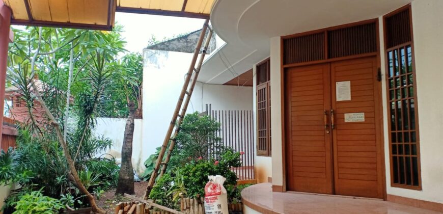 Rumah tinggal disewakan di Gudang Peluru, Tebet